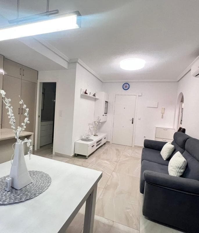 Пентхаус, 2 спальні — Torrevieja
