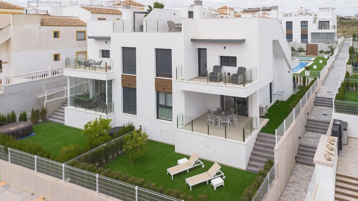 Piso, 2 dormitorios — Orihuela