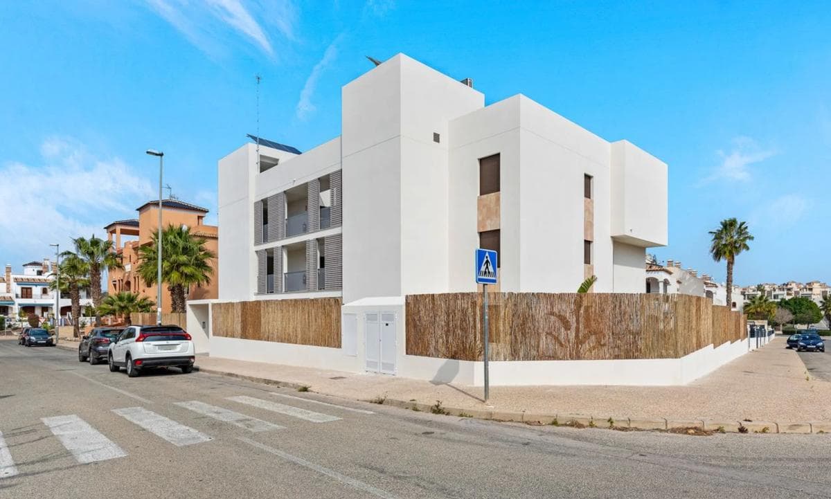 Piso, 2 dormitorios — Orihuela
