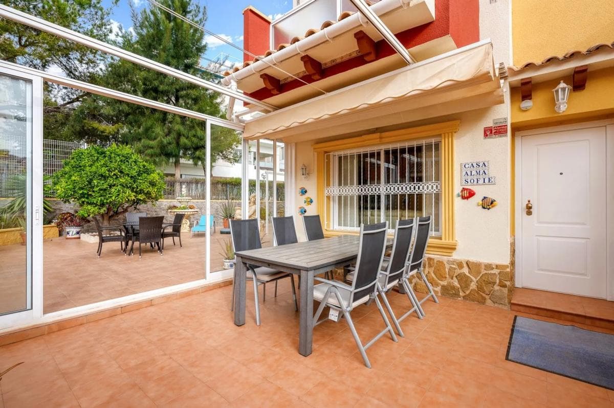 Doppelhaushälfte, 3 Schlafzimmer — Orihuela