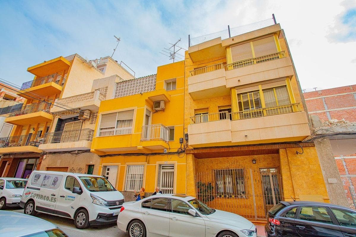 Apartment, 4 bedrooms — Torrevieja