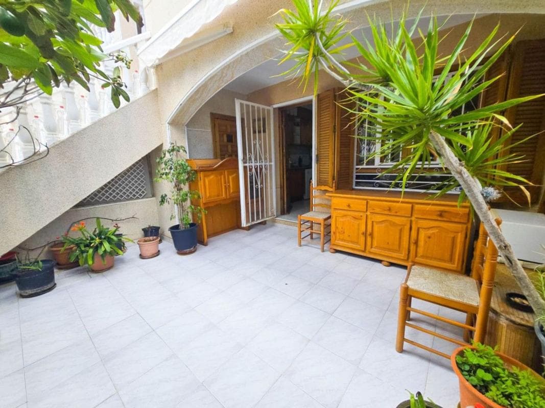 Villa, 1 bedroom — Torrevieja