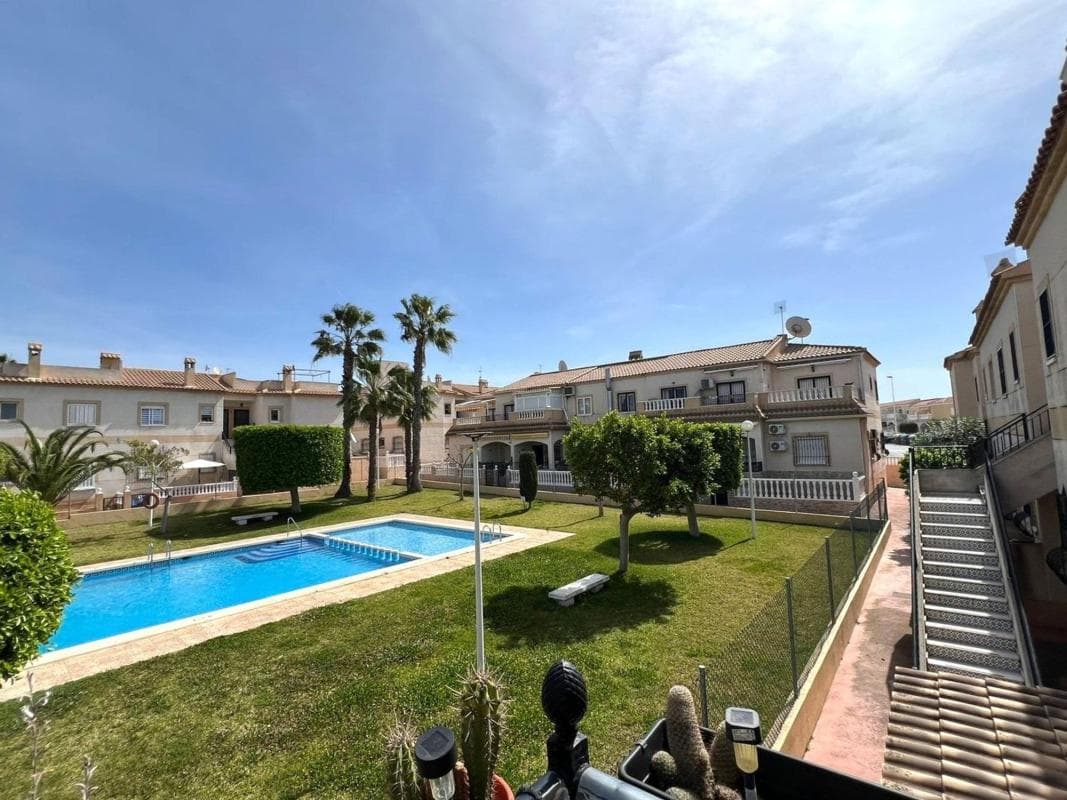 Townhouse, 2 bedrooms — Torrevieja