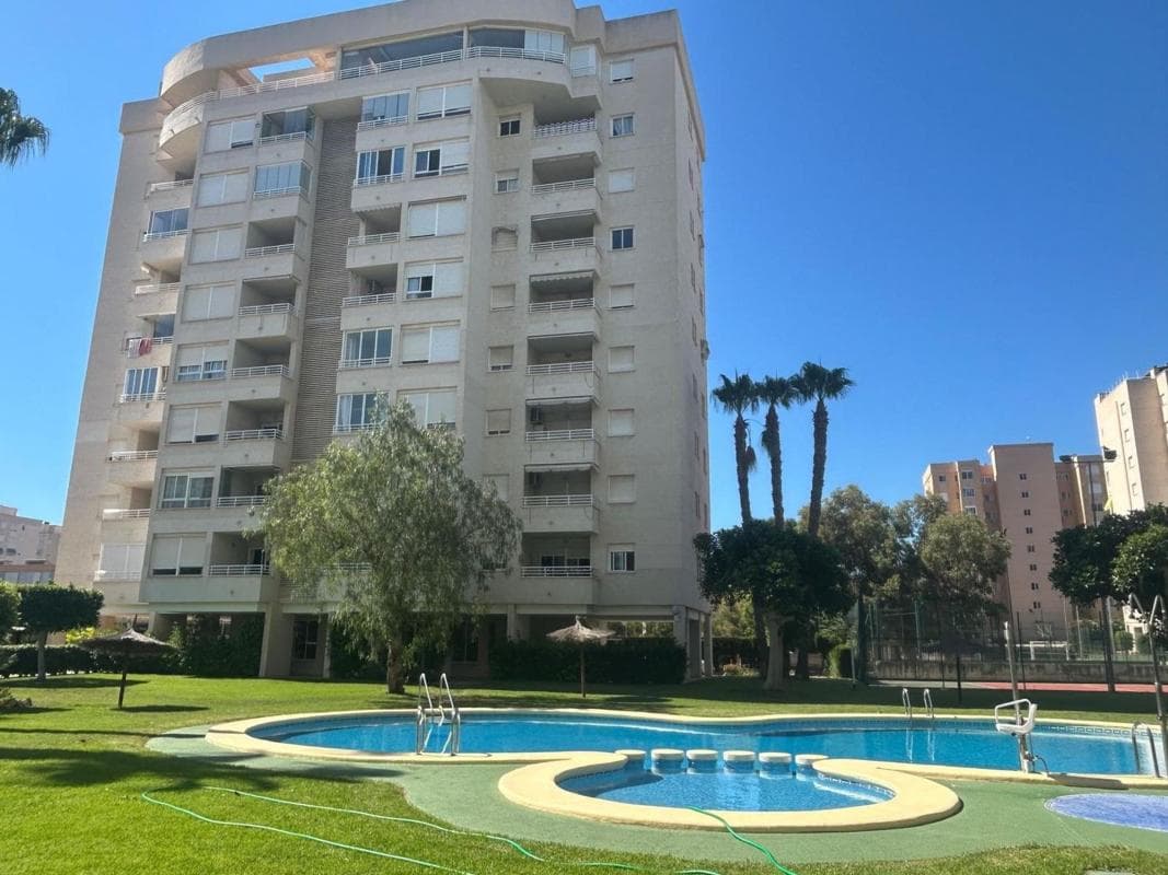 Wohnung, 3 Schlafzimmer — Alicante