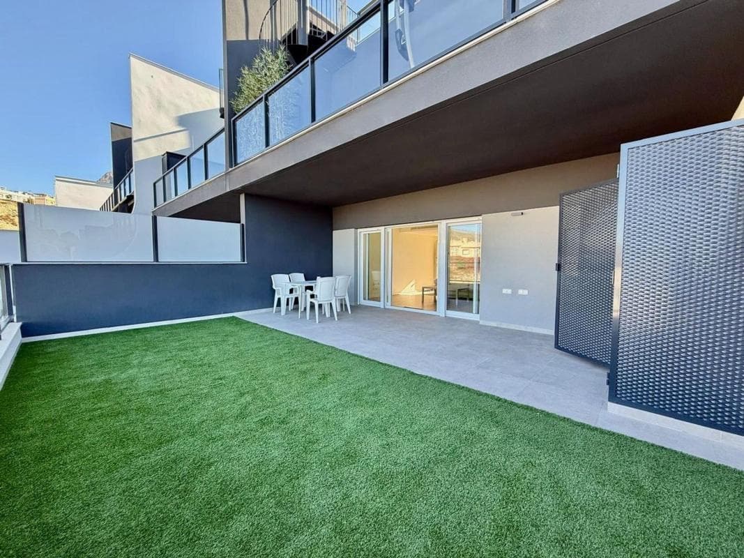 Piso, 2 dormitorios — Finestrat