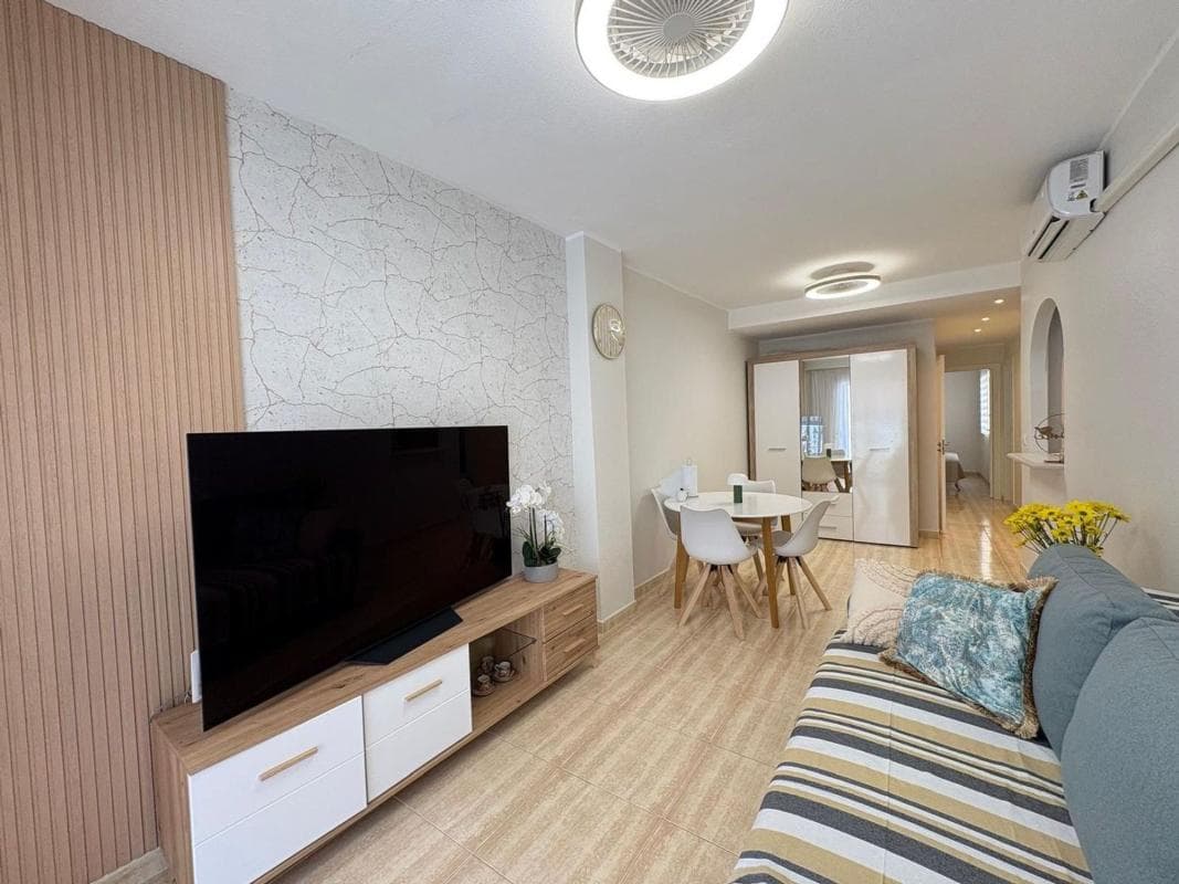 Apartment, 2 bedrooms — Torrevieja