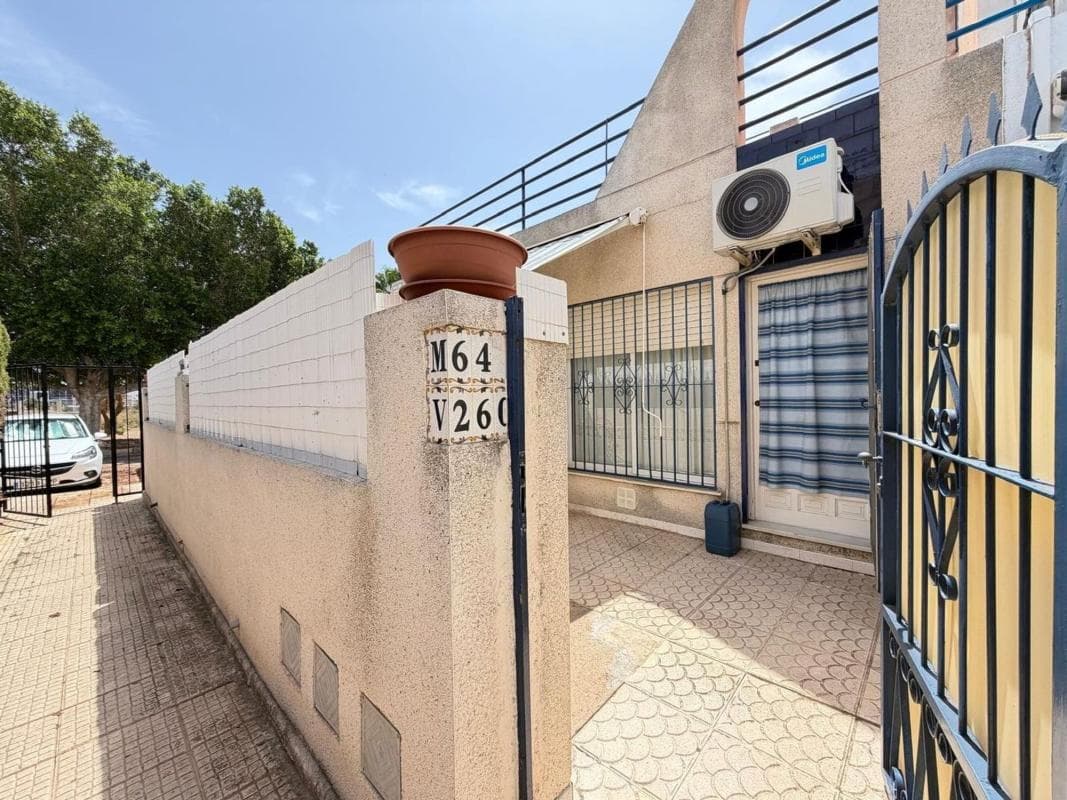 Спарений будинок, 2 спальні — Torrevieja