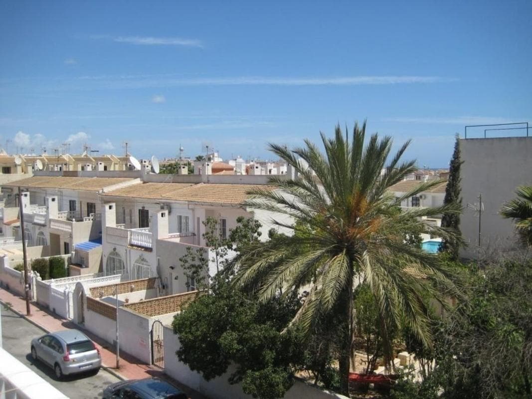 Piso, 2 dormitorios — Torrevieja