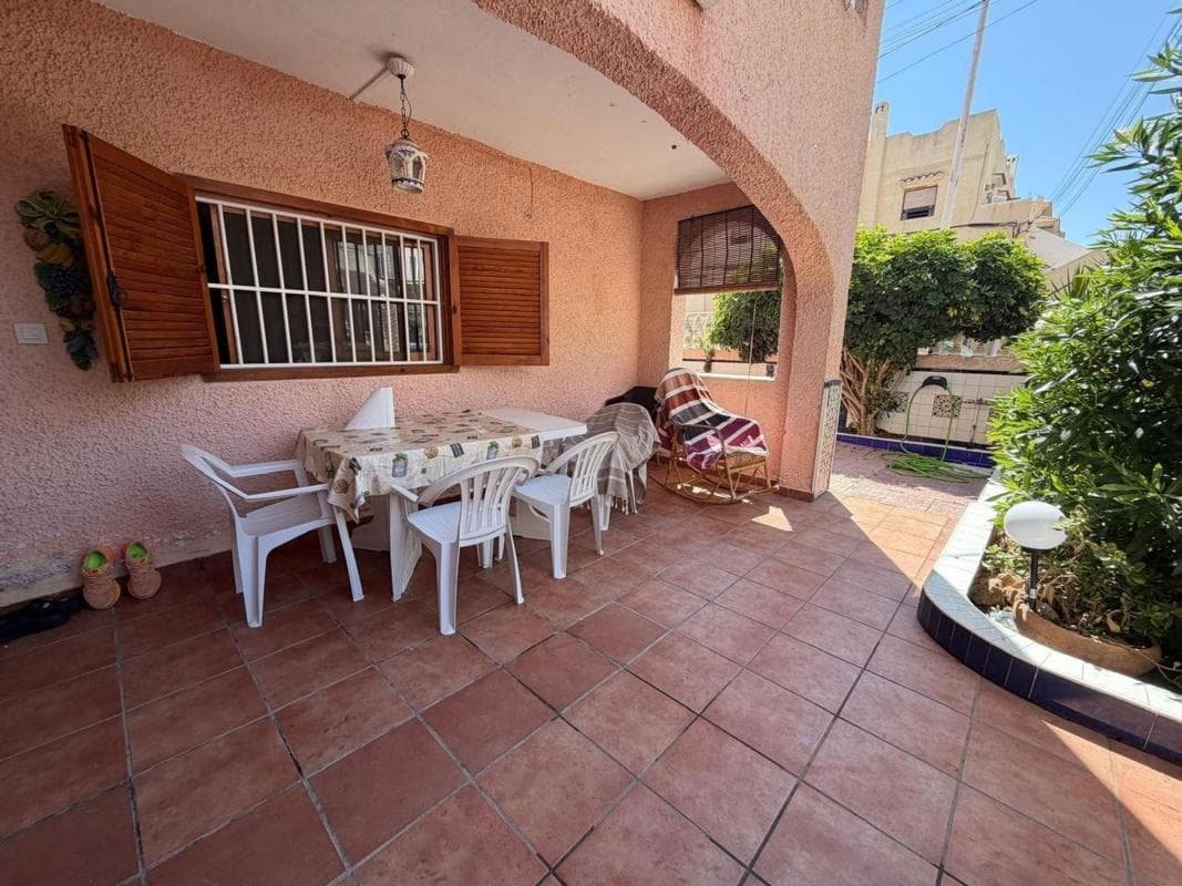 Villa, 3 Schlafzimmer — Torrevieja