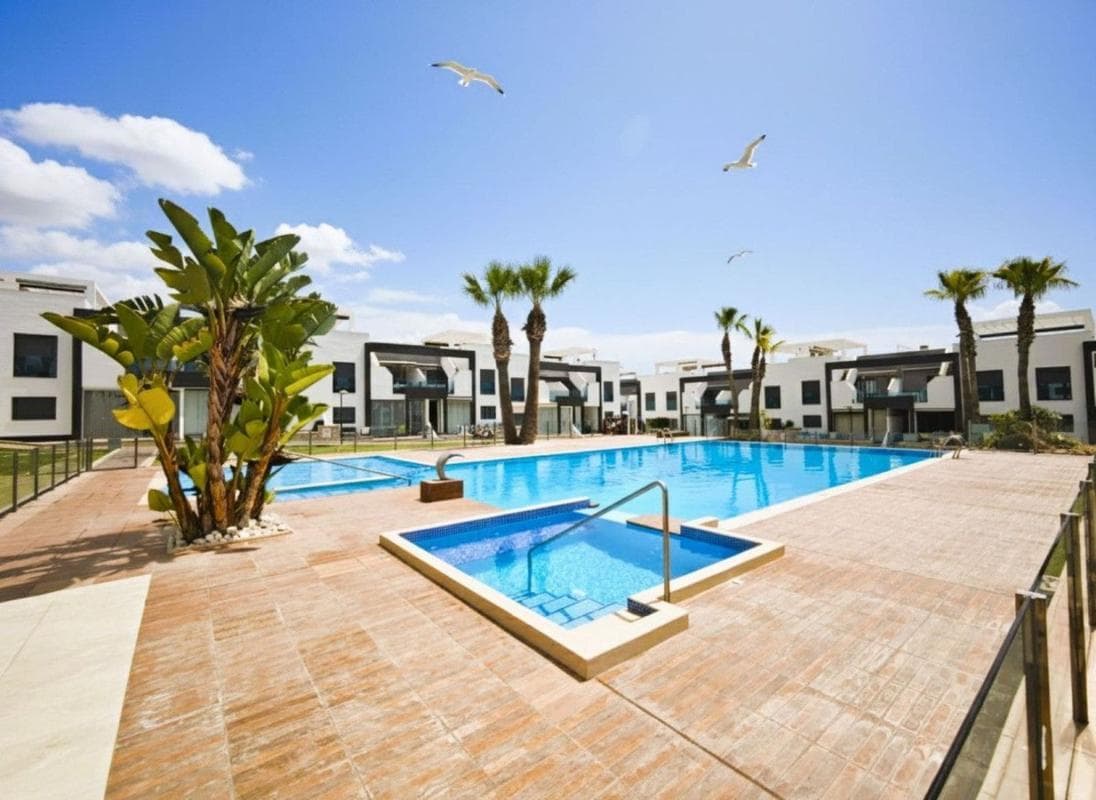 Piso, 2 dormitorios — Orihuela